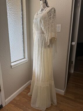 Vintage handmade Ivory Lace Maxi Dress